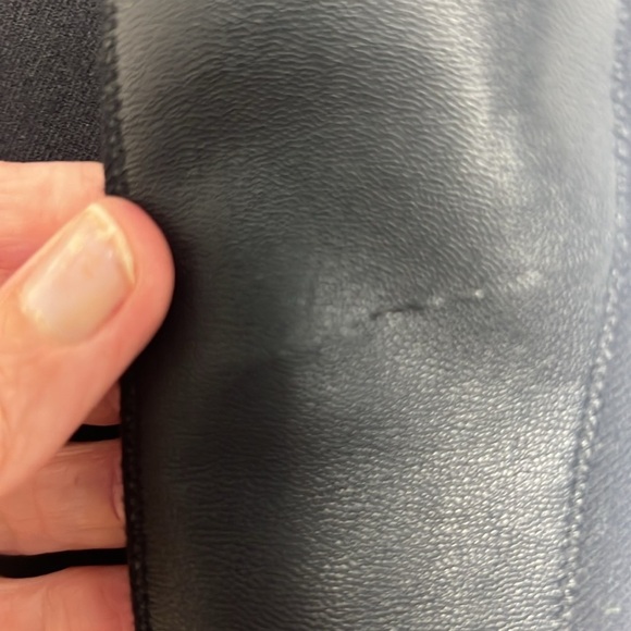 Elie Tahari Women's Size 6 Black Wool Blend Faux Leather Seams Classic Chic - Picture 14 of 15